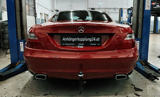 Nachrüstung einer abnehmbaren Anhängerkupplung am Mercedes SLK