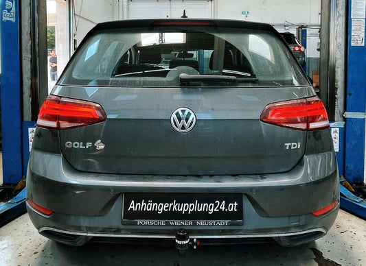 Nachrüstung einer abnehmbaren Anhängerkupplung am VW Golf 7