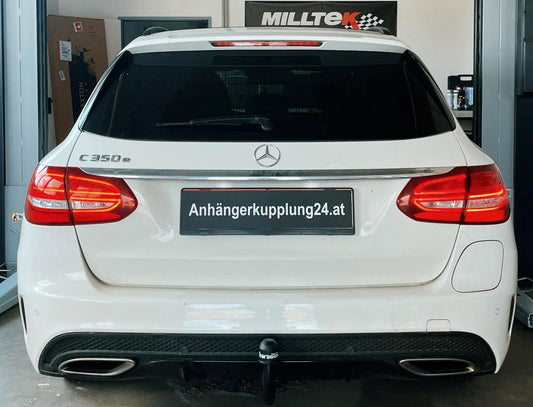 Nachrüstung einer abnehmbaren Aragon Anhängerkupplungen am Mercedes C 350e T Modell W205