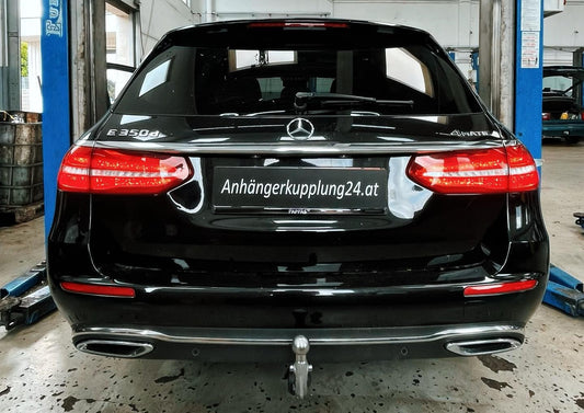 Nachrüstung einer schwenkbaren Oris Anhängerkupplung an der Mercedes E Klasse T Model W213