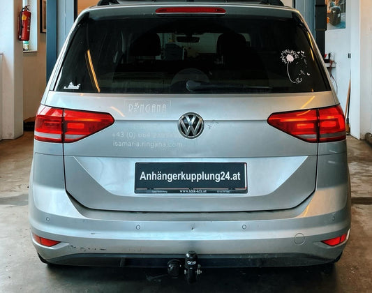 Nachrüstung einer starren Oris Anhängerkupplung am VW Touran Typ 5T