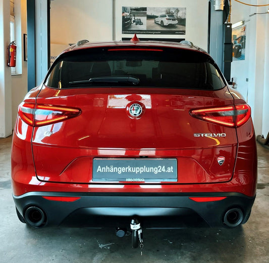 Nachrüstung einer abnehmbaren GDW Anhängerkupplung mit Thule Fahrradträger am Alfa Romeo Stelvio Typ 949