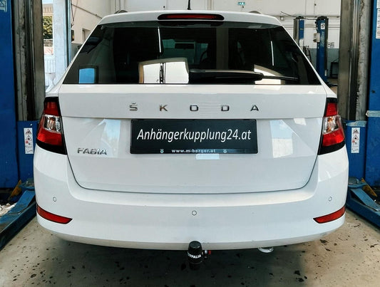 Nachrüstung einer abnehmbaren Westfalia Anhängerkupplung am Skoda Fabia III Combi Typ NJ