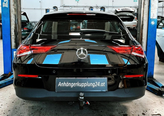 Nachrüstung einer abnehmbaren Oris Anhängerkupplung am Mercedes CLA Shooting Brake