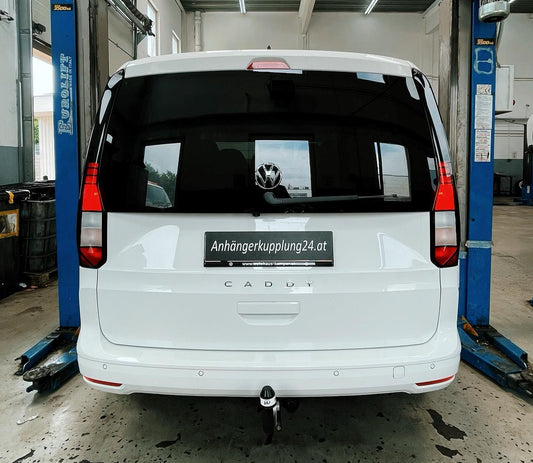 Nachrüstung einer abnehmbaren GDW Anhängerkupplung am VW Caddy Typ SB