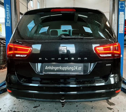 Nachrüstung einer abnehmbaren Westfalia Anhängerkupplung am Seat Alhambra 7N