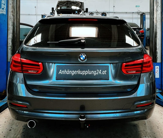 Nachrüstung einer abnehmbaren Westfalia Anhängerkupplung am BMW 3er Touring F21