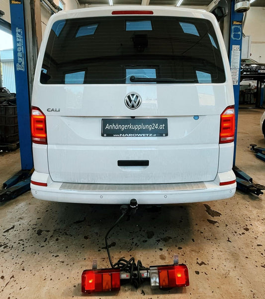 Nachrüstung der Dauerplus und Ladeleitung am VW T6 Multivan