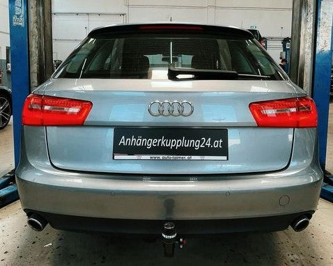 Nachrüstung einer abnehmbaren Westfalia Anhängerkupplung am Audi A6 C7 Avant