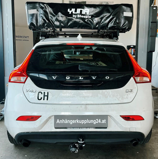 Nachrüstung einer starren Westfalia Anhängerkupplung am Volvo V40