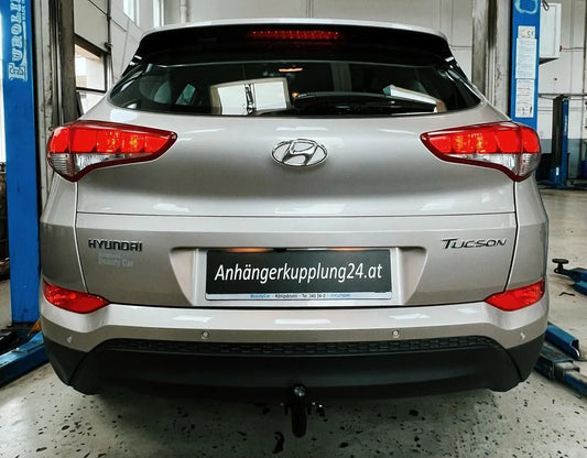 Nachrüstung einer abnehmbaren Auto-Hak Anhängerkupplung am Hyundai Tucson Typ TL