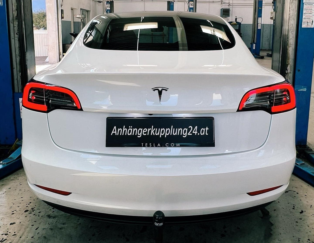 Nachrüstung einer abnehmbaren Oris Anhängerkupplung am Tesla Model 3