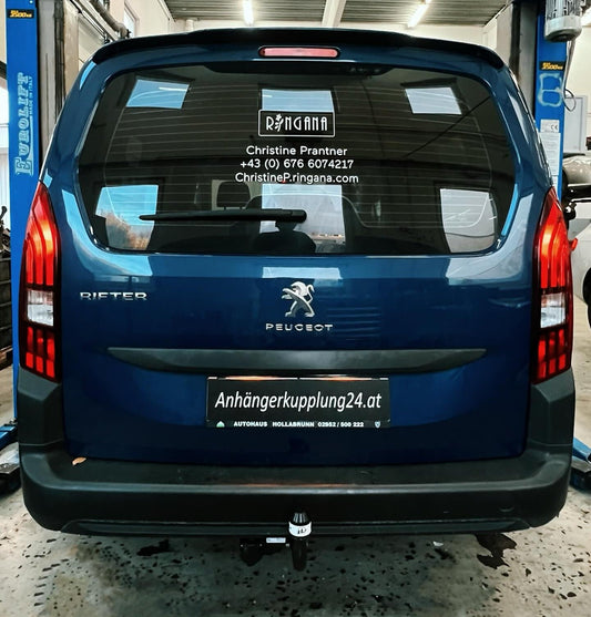 Nachrüstung einer starren GDW Anhängerkupplung am Peugeot Rifter