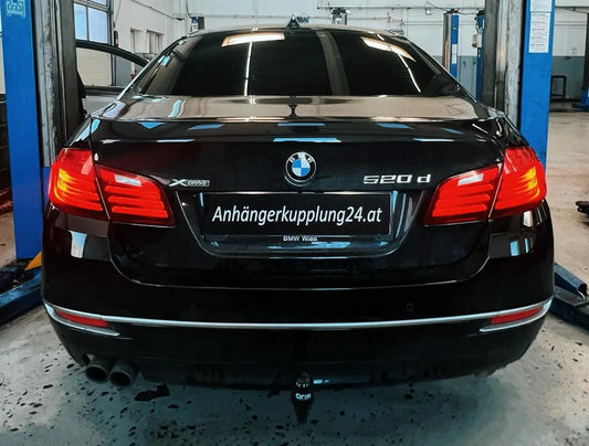 Nachrüstung einer abnehmbaren ORiS Anhängerkupplung am BMW 5er F10