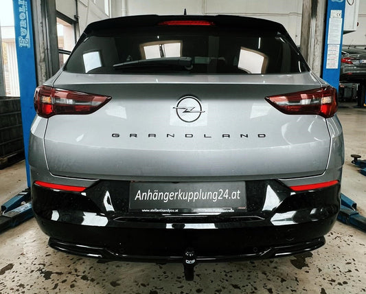 Nachrüstung einer abnehmbaren ORIS Anhängerkupplung am Opel Grandland