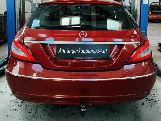 Nachrüstung einer abnehmbaren Anhängerkupplung an dem MERCEDES-BENZ CLS Shooting Brake