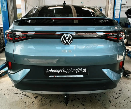 Nachrüstung einer original schwenkbaren Anhängerkupplung am VW ID.5