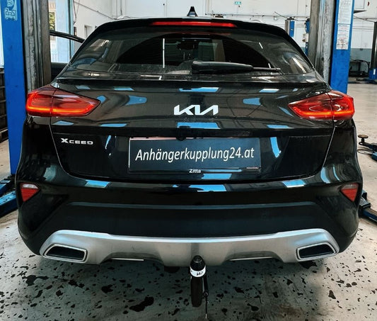 Nachrüstung einer abnehmbaren GDW KIA Anhängerkupplung am KIA XCEED