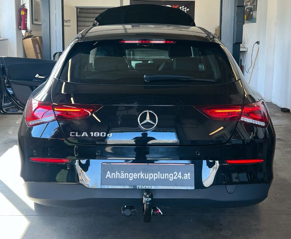 ORIS Anhängerkupplung nachgerüstet am Mercedes-Benz CLA Shooting Brake