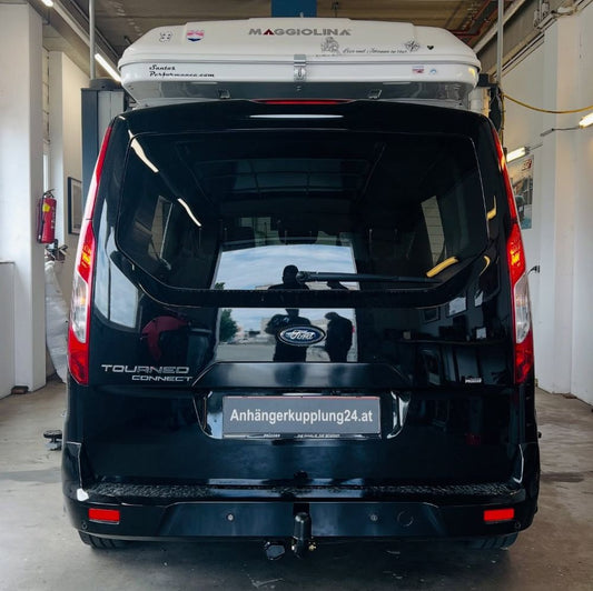 Nachrüstung einer starren Auto-Hak Anhängerkupplung am Ford Tourneo Connect