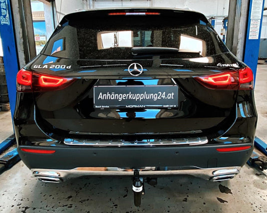 Nachrüstung einer abnehmbaren Anhängerkupplung am Mercedes GLA