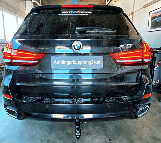 Nachrüstung einer abnehmbaren Anhängerkupplung am BMW X5 