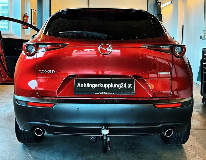 Nachrüstung einer abnehmbaren Anhängerkupplung am Mazda CX-30