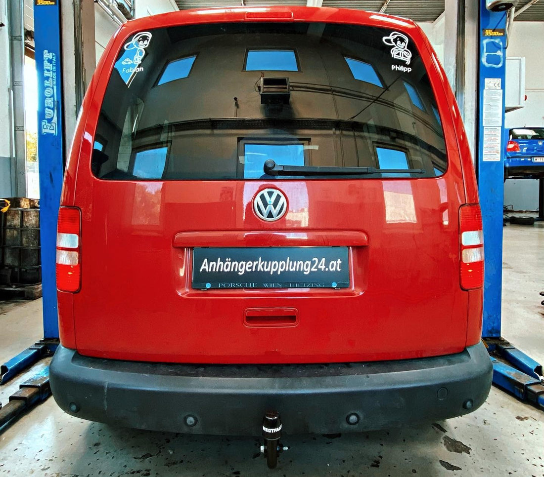 Nachrüstung einer starren Anhängerkupplung am VW Caddy
