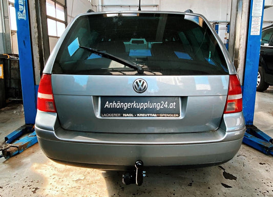 Nachrüstung einer starren Anhängerkupplung am VW Golf 4 Variant