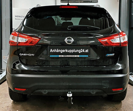 Nachrüstung einer abnehmbaren Anhängerkupplung am Nissan Qashqai