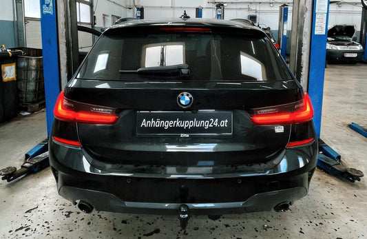 Nachrüstung einer abnehmbaren Anhängerkupplung am BMW 3er Touring
