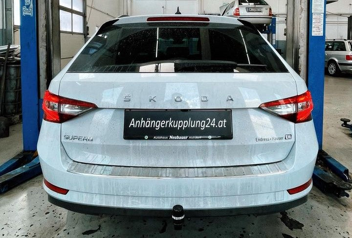 Nachrüstung einer abnehmbaren Anhängerkupplung am Skoda Octavia