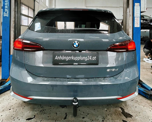 Nachrüstung einer abnehmbaren Anhängerkupplung am BMW 2er