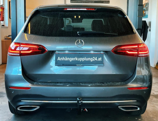 Nachrüstung einer abnehmbaren Anhängerkupplung an der Mercedes B Klasse Sports Tourer