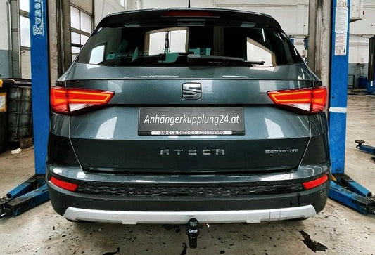 Nachrüstung einer abnehmbaren Anhängerkupplung am Seat Ateca