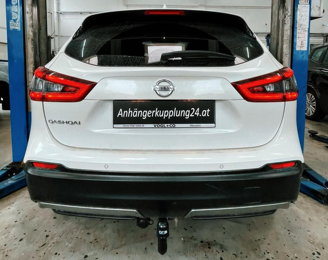 Nachrüstung einer abnehmbaren Anhängerkupplung am Nissan Qashqai 