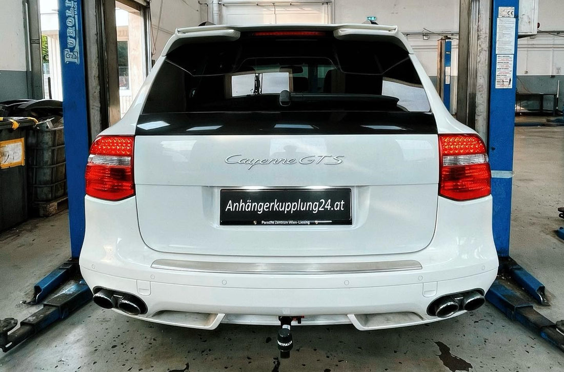 Nachrüstung einer abnehmbaren Anhängerkupplung am Porsche Cayenne GTS 9PA