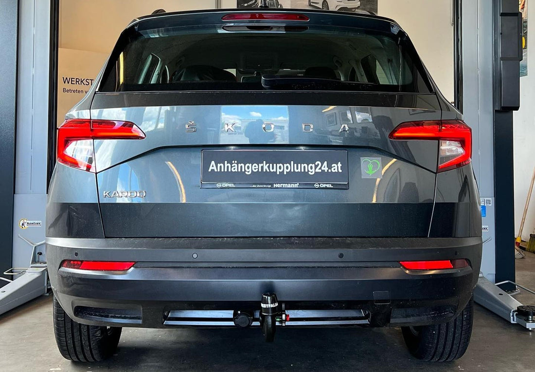 Nachrüstung einer abnehmbaren Anhängerkupplung am Skoda Karoq