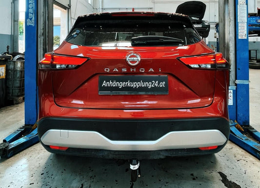 Nachrüstung einer abnehmbaren GDW Anhängerkupplung am Nissan Qashqai J12