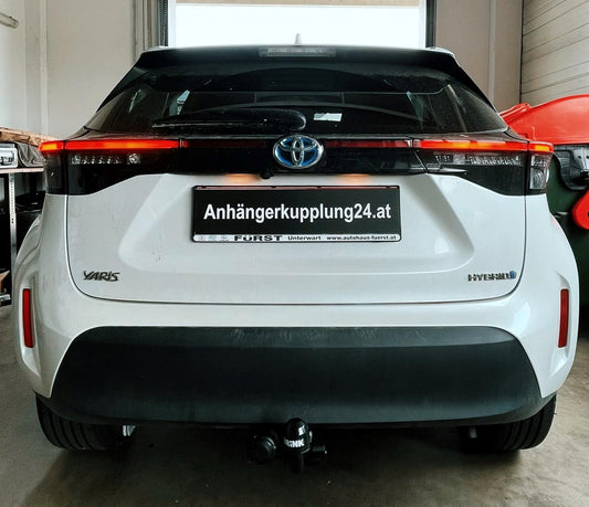 Nachrüstung einer abnehmbaren Brink Anhängerkupplung am Toyota Yaris Hybrid Typ XP21