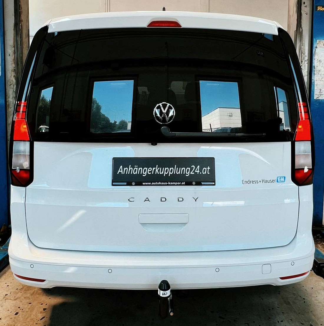 Nachrüstung einer abnehmbaren GDW Anhängerkupplung am VW Caddy Typ SB