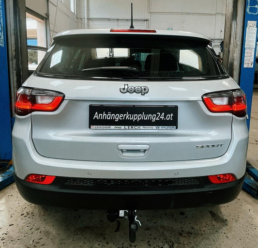 Nachrüstung einer starren GDW Anhängerkupplung am Jeep Compass der 2.Generation