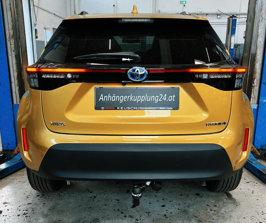 Nachrüstung einer abnehmbaren Aragon Anhängerkupplung am Toyota Yaris Cross Typ XP21