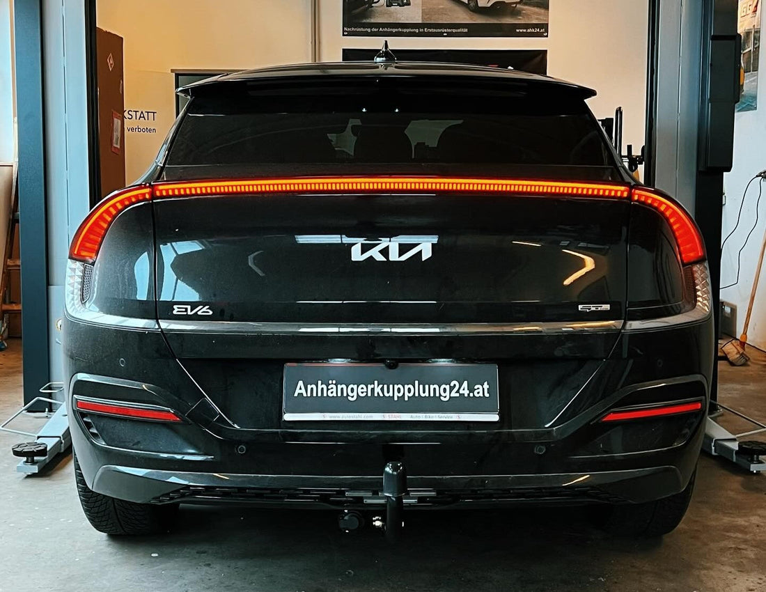 Nachrüstung einer starren Auto-Hak Anhängerkupplung am KIA EV6