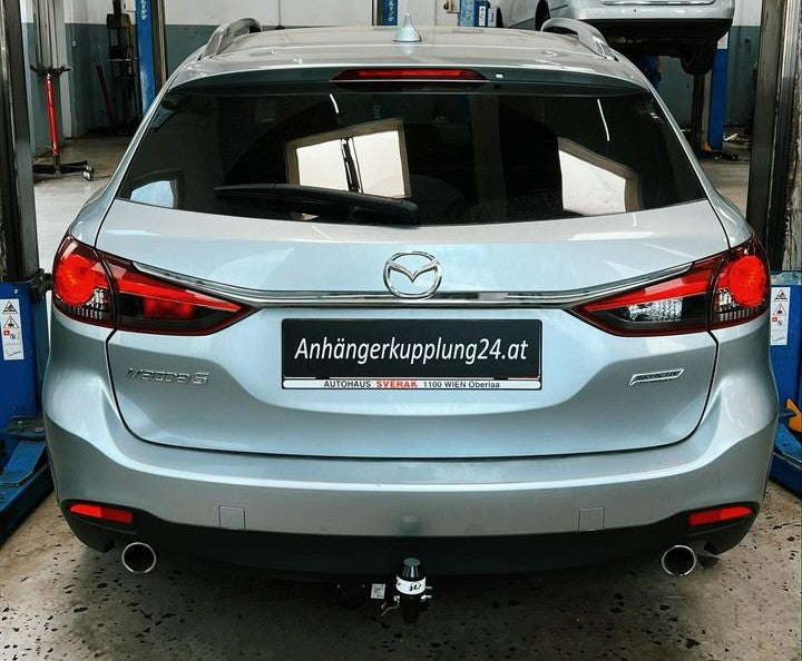 Nachrüstung einer starren GDW Anhängerkupplung am Mazda 6 Kombi