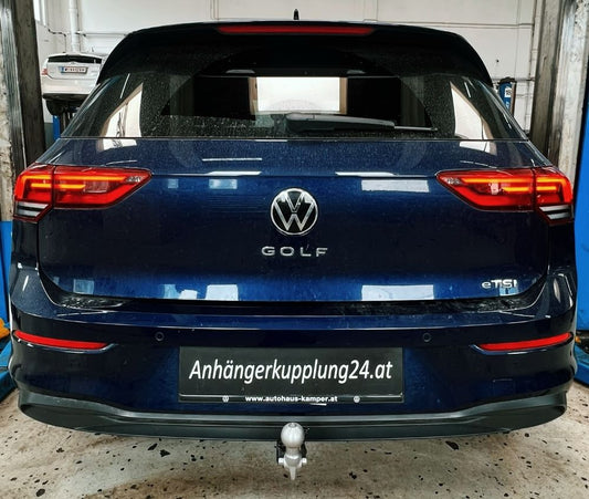 Nachrüstung einer elektrisch schwenkbaren Anhängerkupplung am VW Golf 8