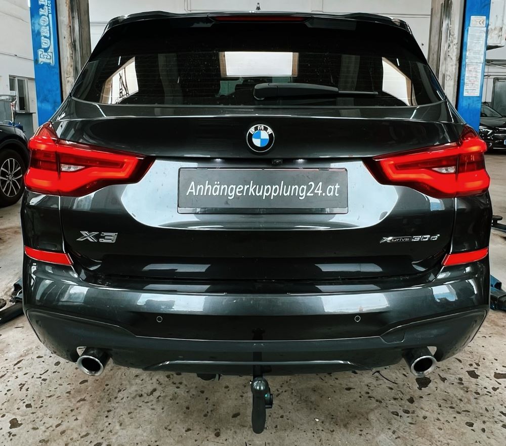 Nachrüstung einer schwenkbaren Brink Anhängerkupplung am BMW X3