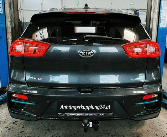 Nachrüstung einer starren TowCar Anhängerkupplung am KIA Niro I
