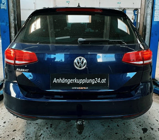 Nachrüstung einer starren Auto-Hak Anhängerkupplung am VW PASSAT B8 Variant
