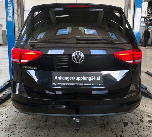 Nachrüstung einer starren AUTO-HAK Anhängerkupplung an Ihrem VW Touran 